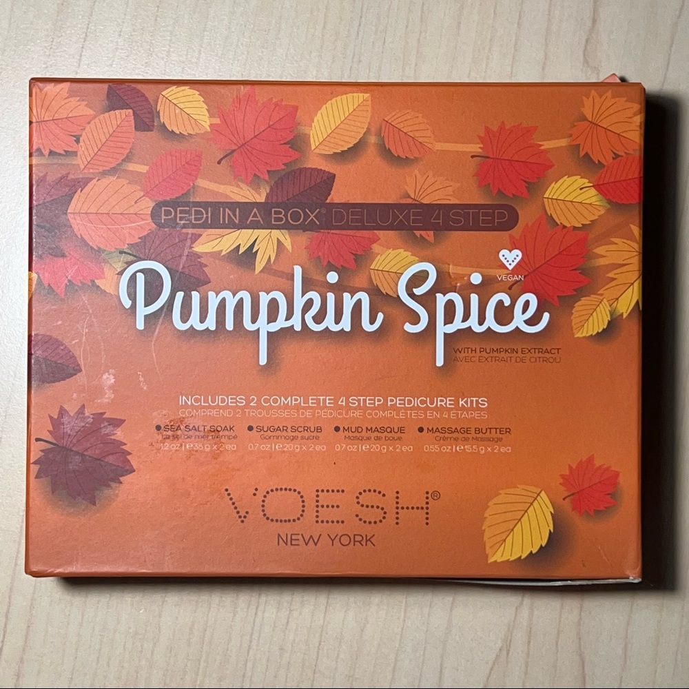 VOESH New York Pumpkin Spice Pedi in a Box Deluxe 4 Step Pedicure Kits